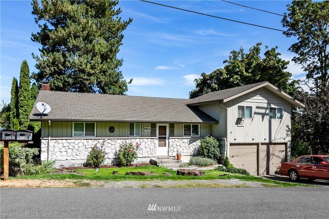 1922 104th Street - Photo 1