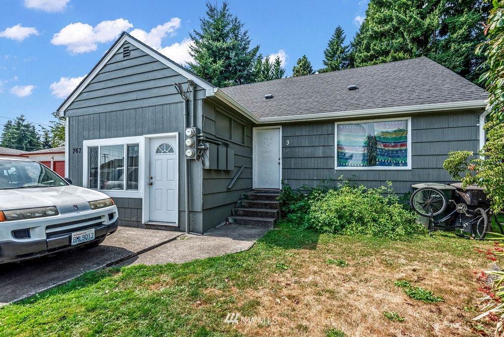 767 32nd Avenue - Photo 1