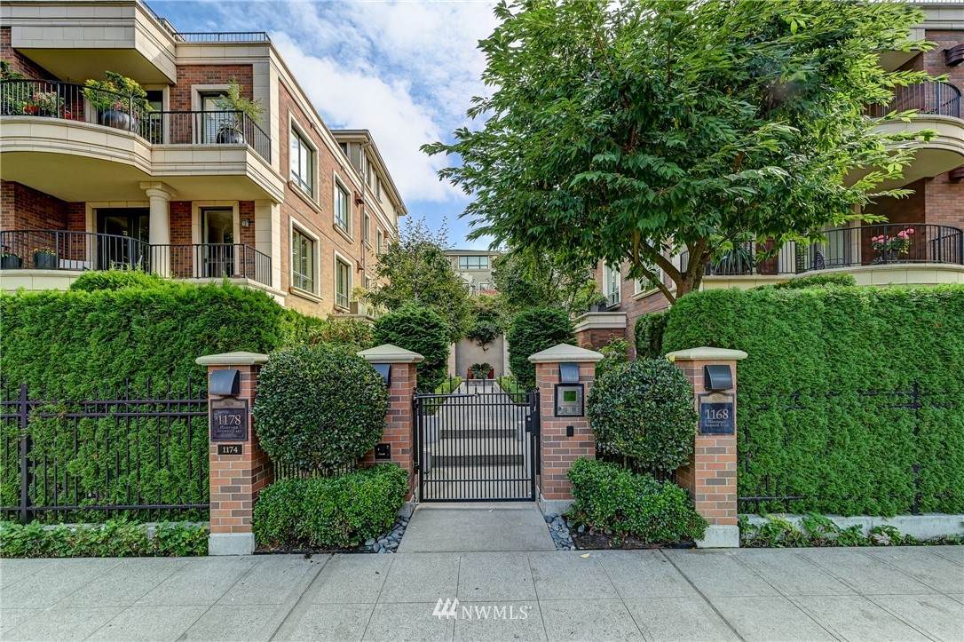 1178 Harvard Avenue - Photo 1