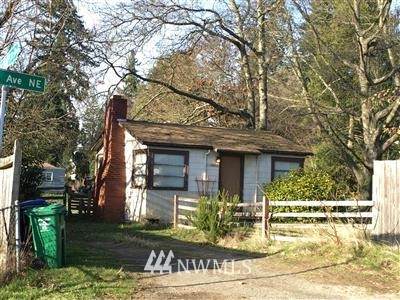 11403 9th Avenue - Photo 1