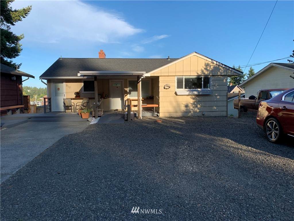 510 Yantic Avenue - Photo 1
