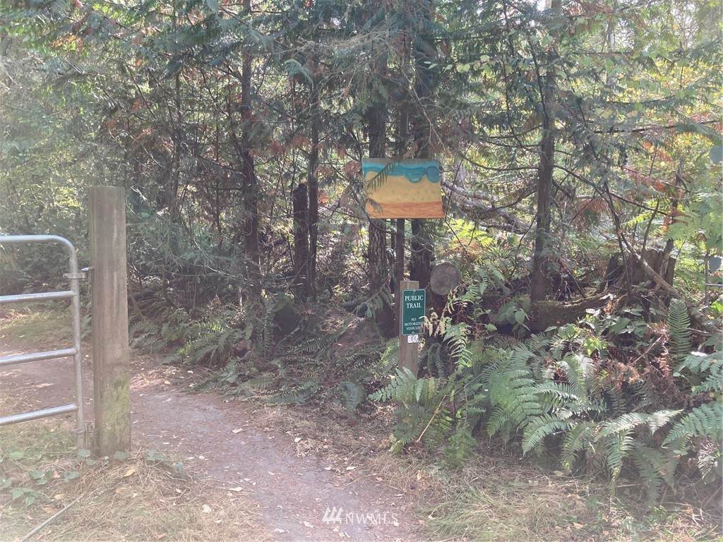 999 x 39th St. - Photo 1