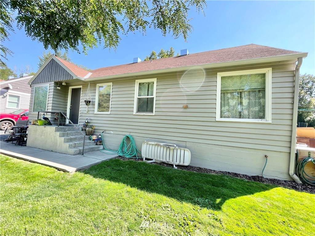 103 7th Street - Photo 1