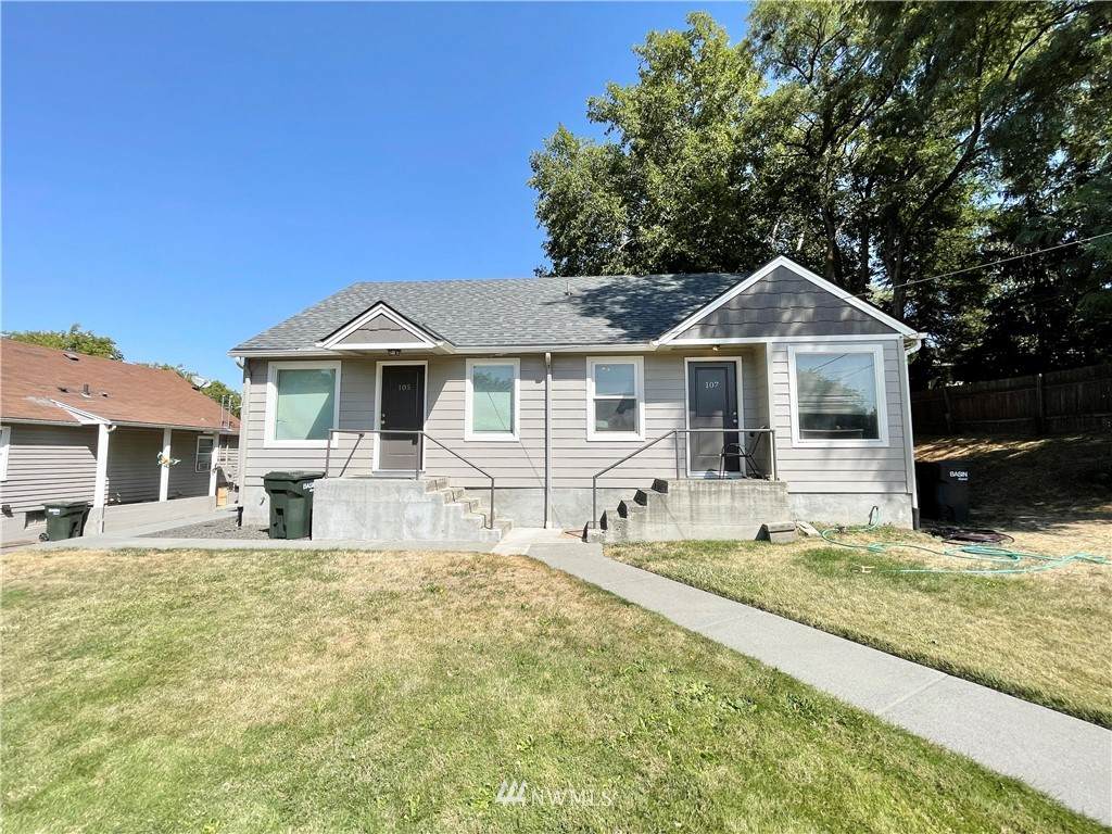 105 7th Street - Photo 1