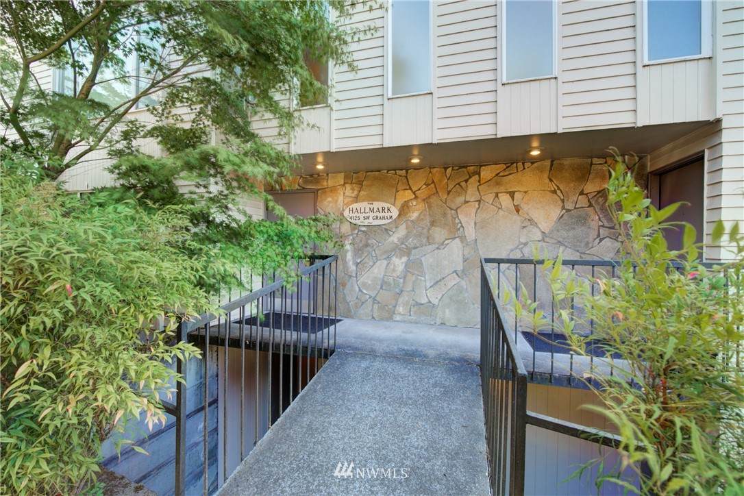 4125 Graham Street - Photo 1