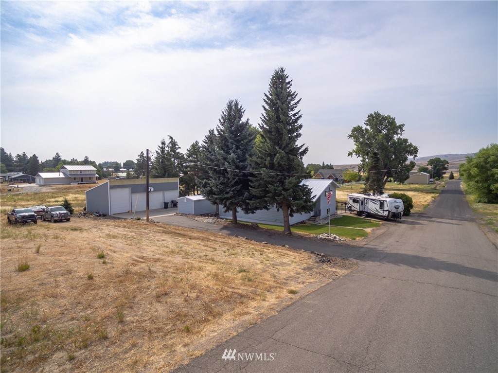 301 Warren Street - Photo 1