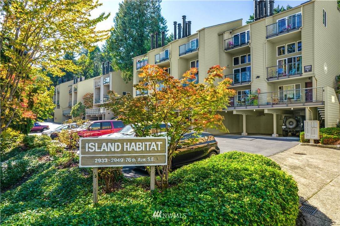 2933 76th Avenue - Photo 1