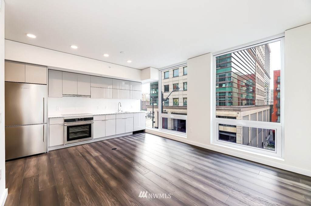 450 Main Street - Photo 1