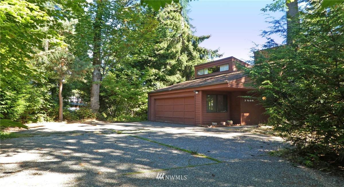 7545 Mercer Way - Photo 1