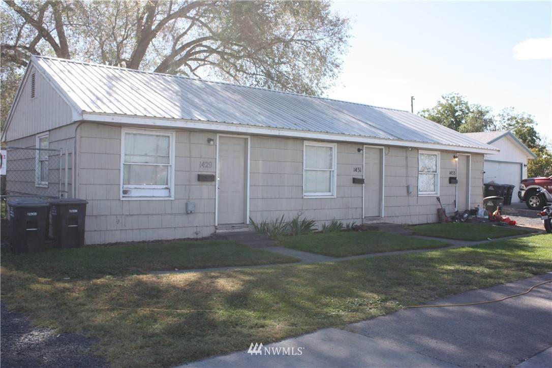 1429 Marina Drive - Photo 1