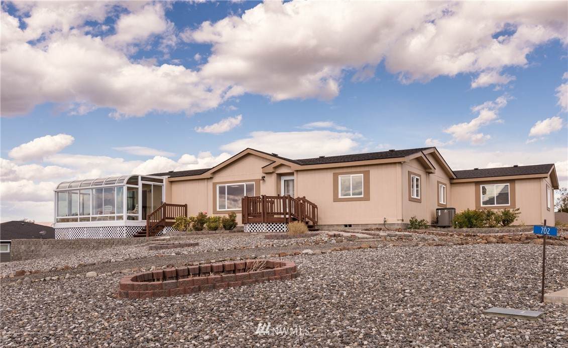702 Ross Court - Photo 1