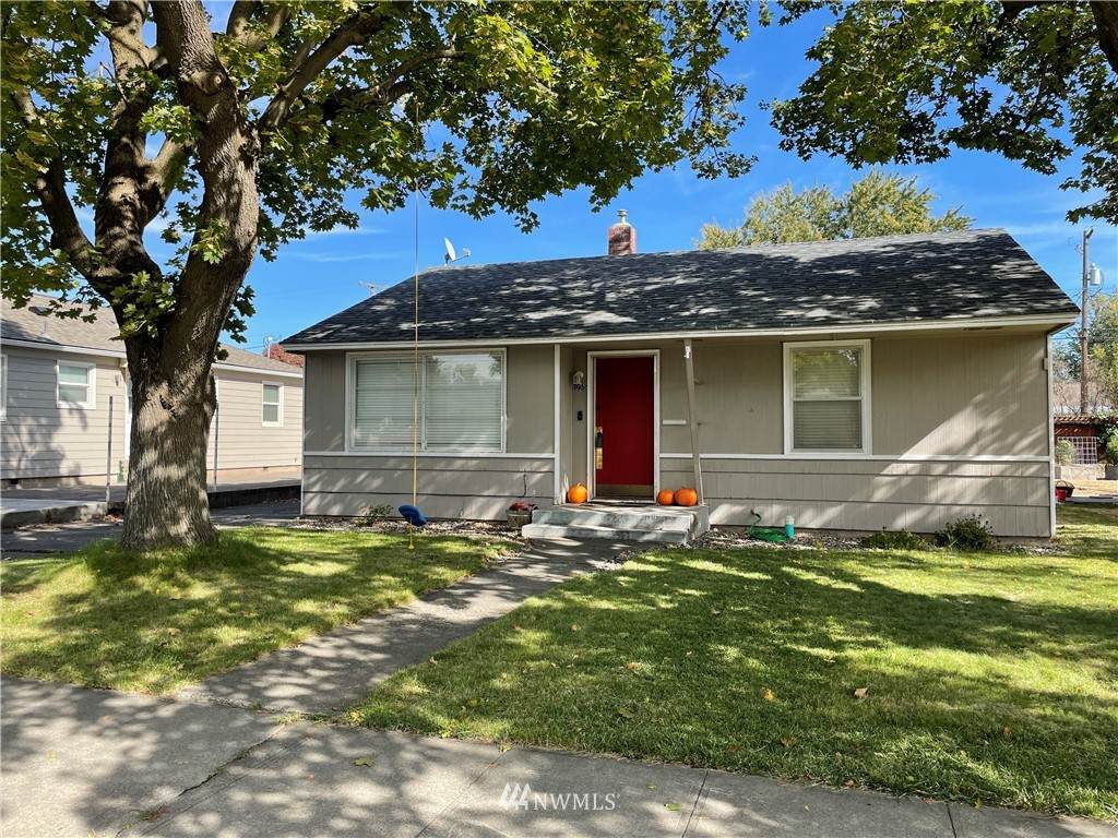 1055 St John Street - Photo 1