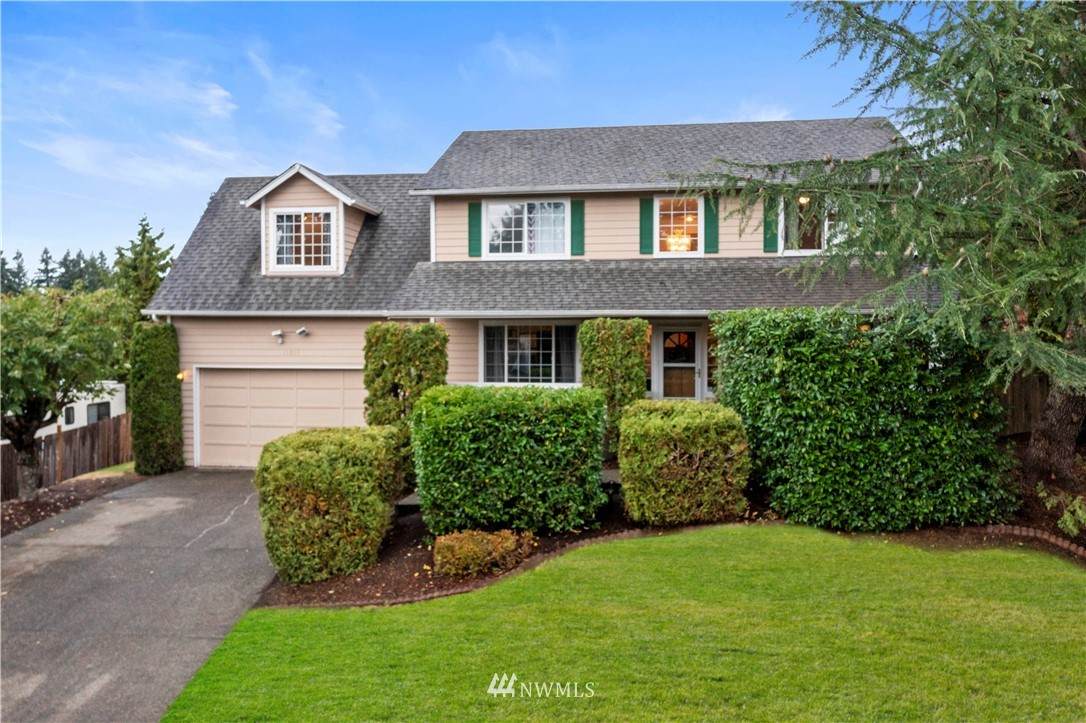 11819 208th Avenue - Photo 1