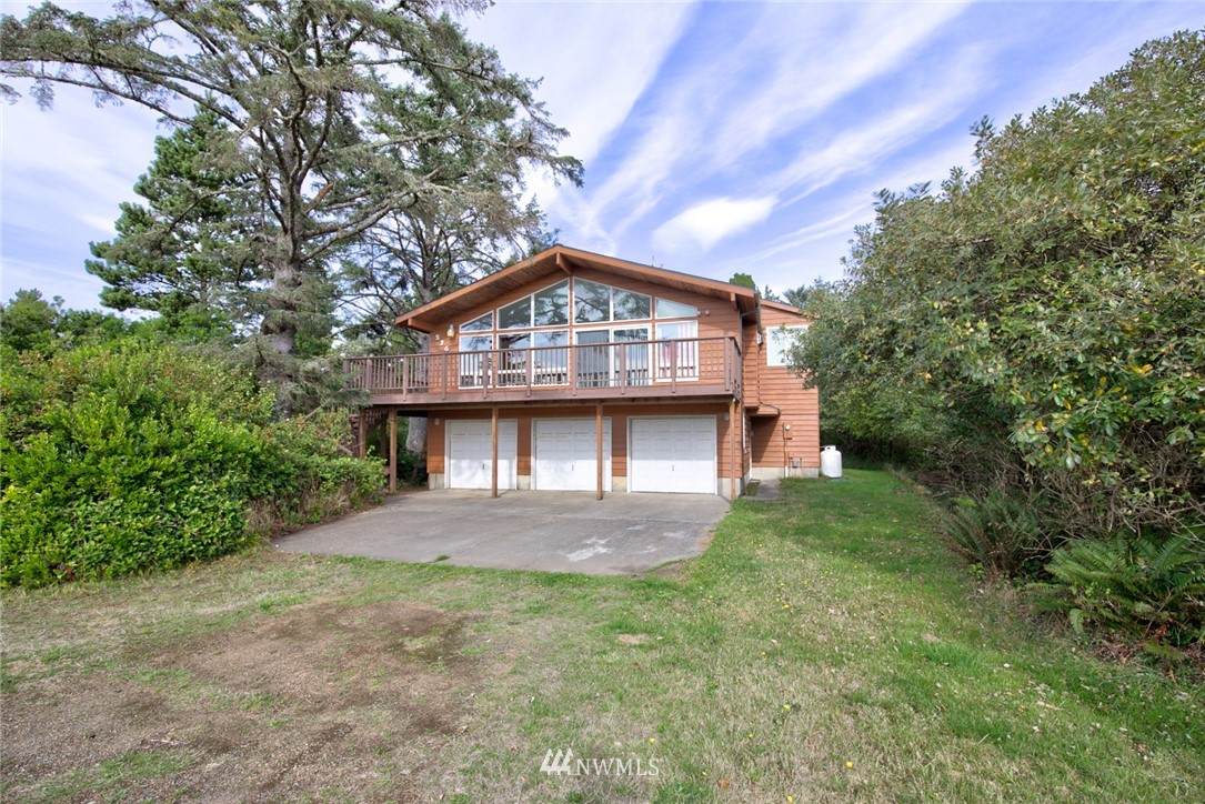 576 Puffin Avenue - Photo 1