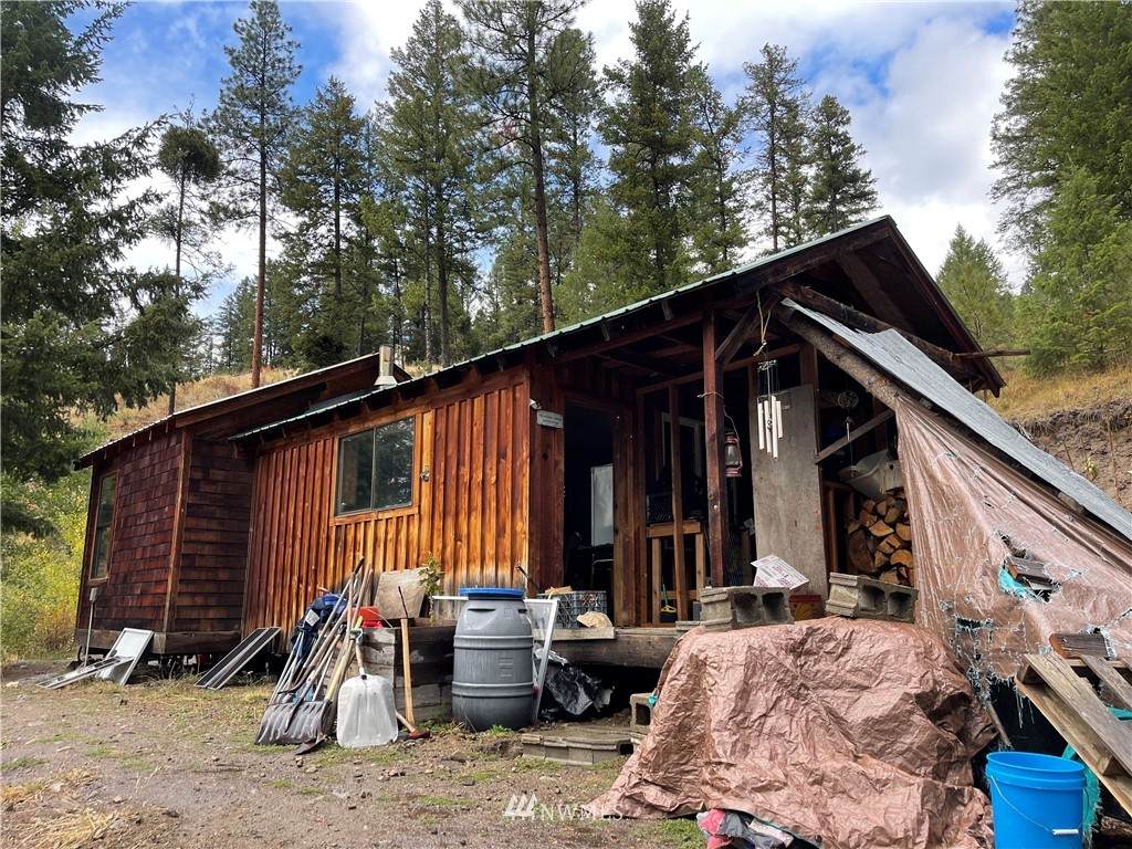 555 Lambert Creek Road - Photo 1