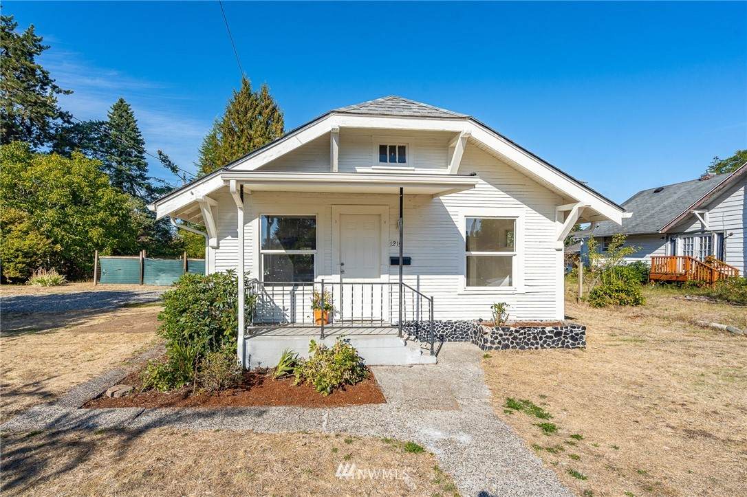 1215 Walnut Street - Photo 1