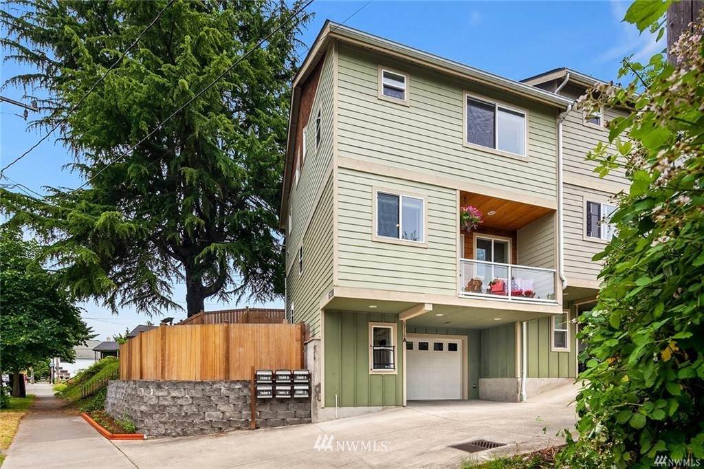 6718 Rainier Avenue - Photo 1