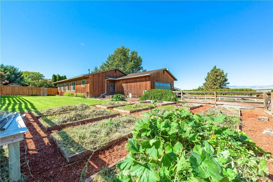 3100 Monterey Drive - Photo 1