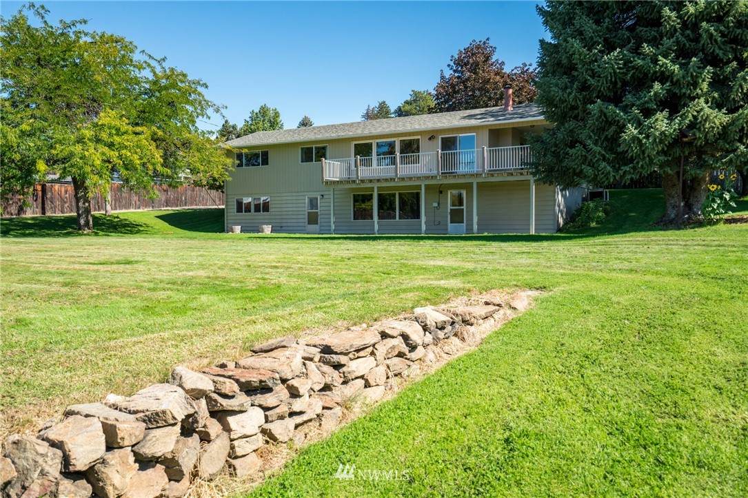 2327 Cascade Avenue - Photo 1