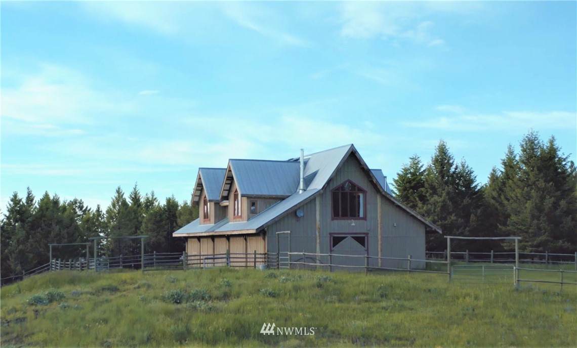 135 Lady Bug Road - Photo 1