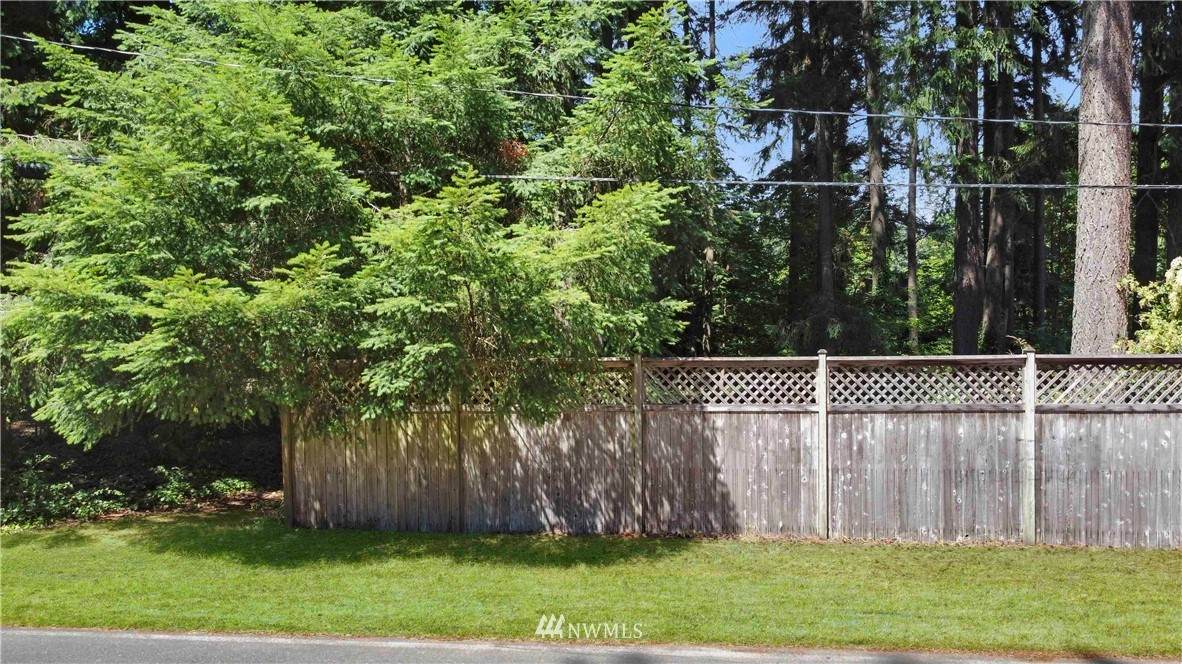 8422 Thuja Avenue - Photo 1