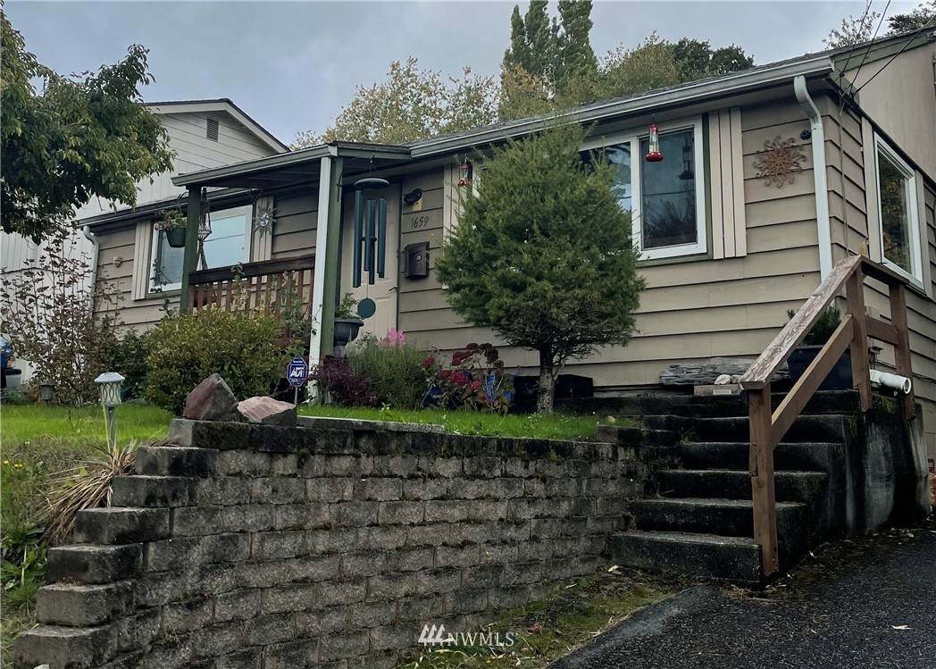 1659 58th Street - Photo 1