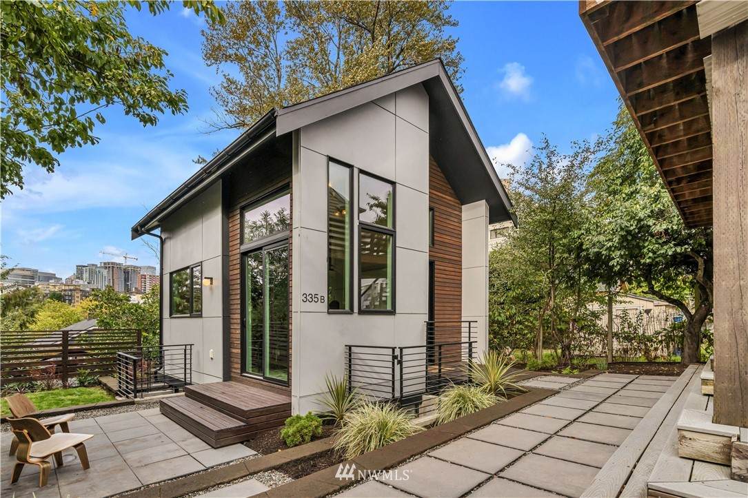 335 15th Avenue - Photo 1