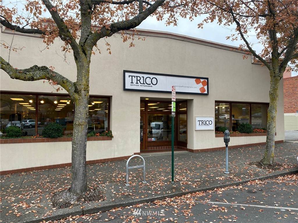 1205 Commercial Street - Photo 1