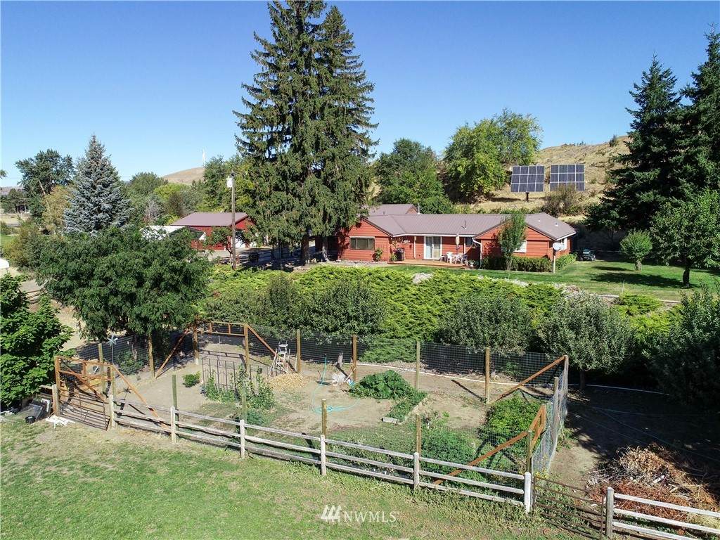 11451 Hwy 10 - Photo 1