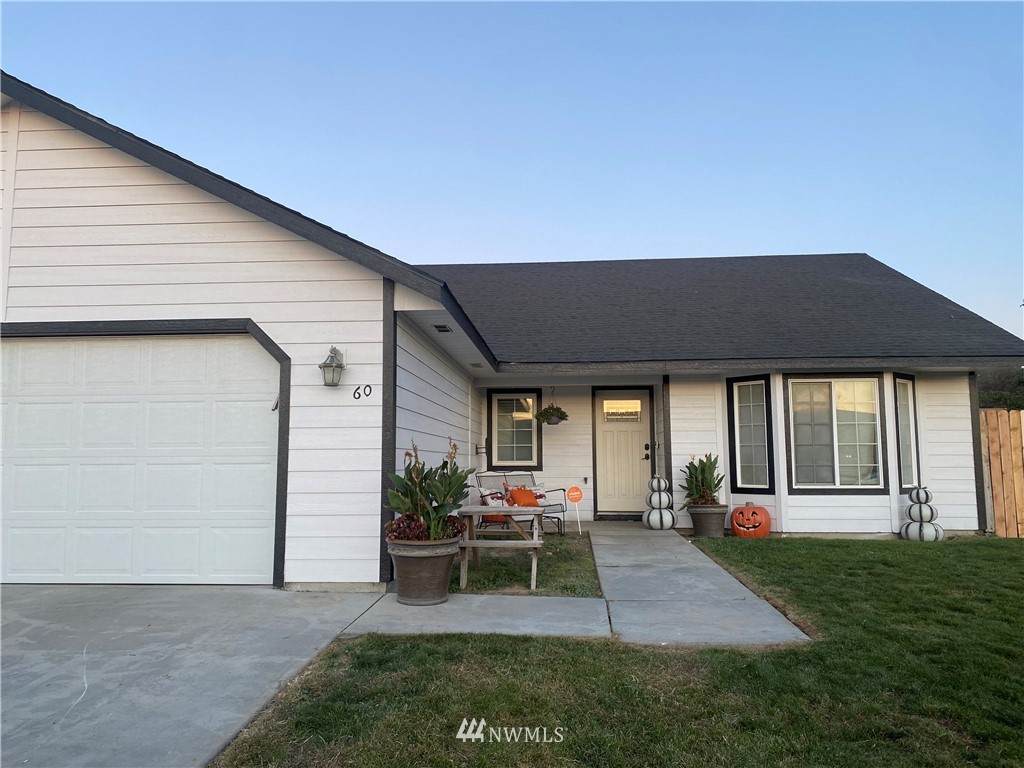 620 Larksupur Lane - Photo 1