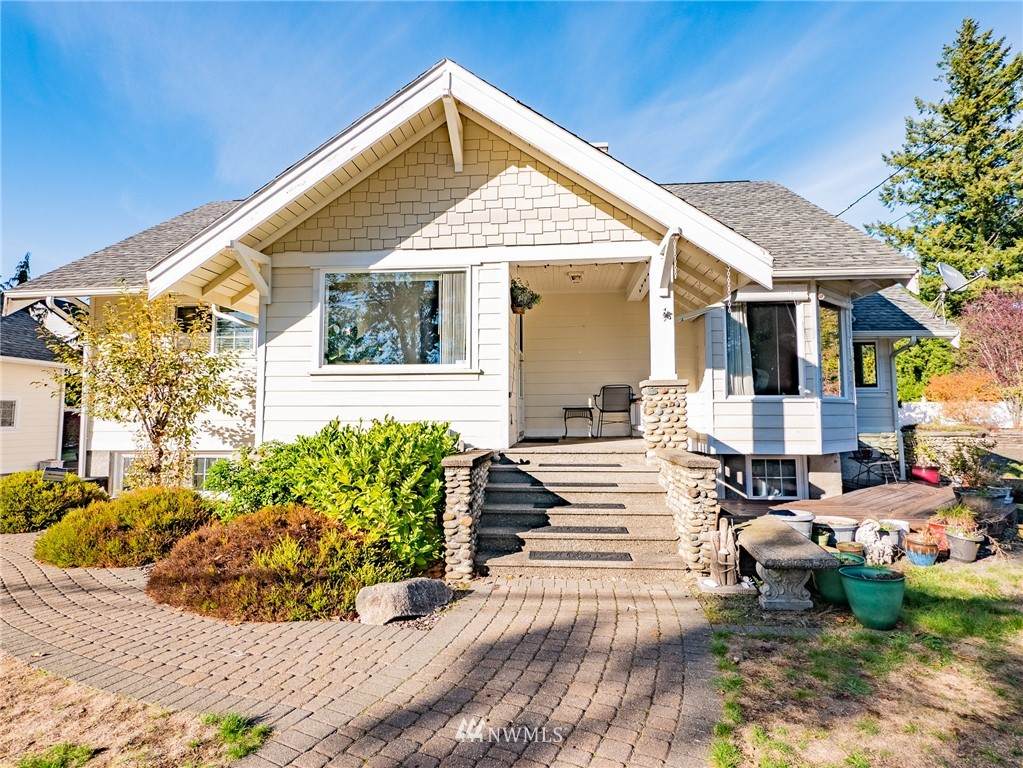 910 Birch Street - Photo 1