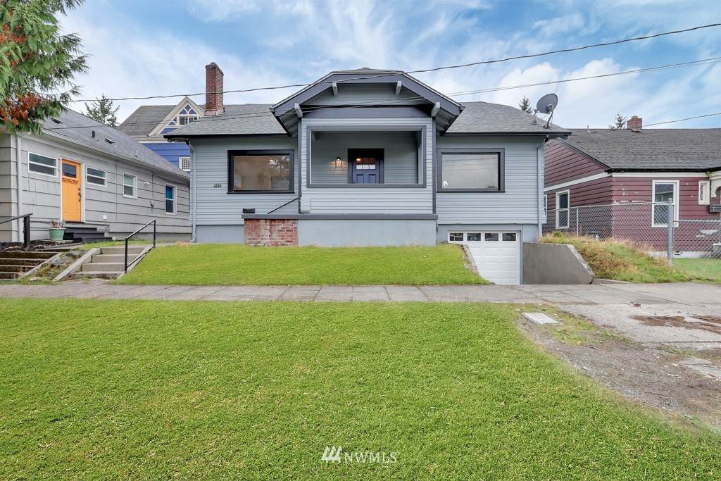 1204 8th Street - Photo 1