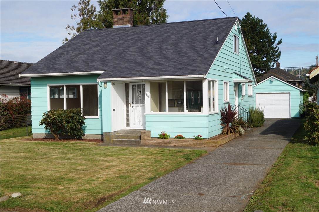 1412 1st Street - Photo 1
