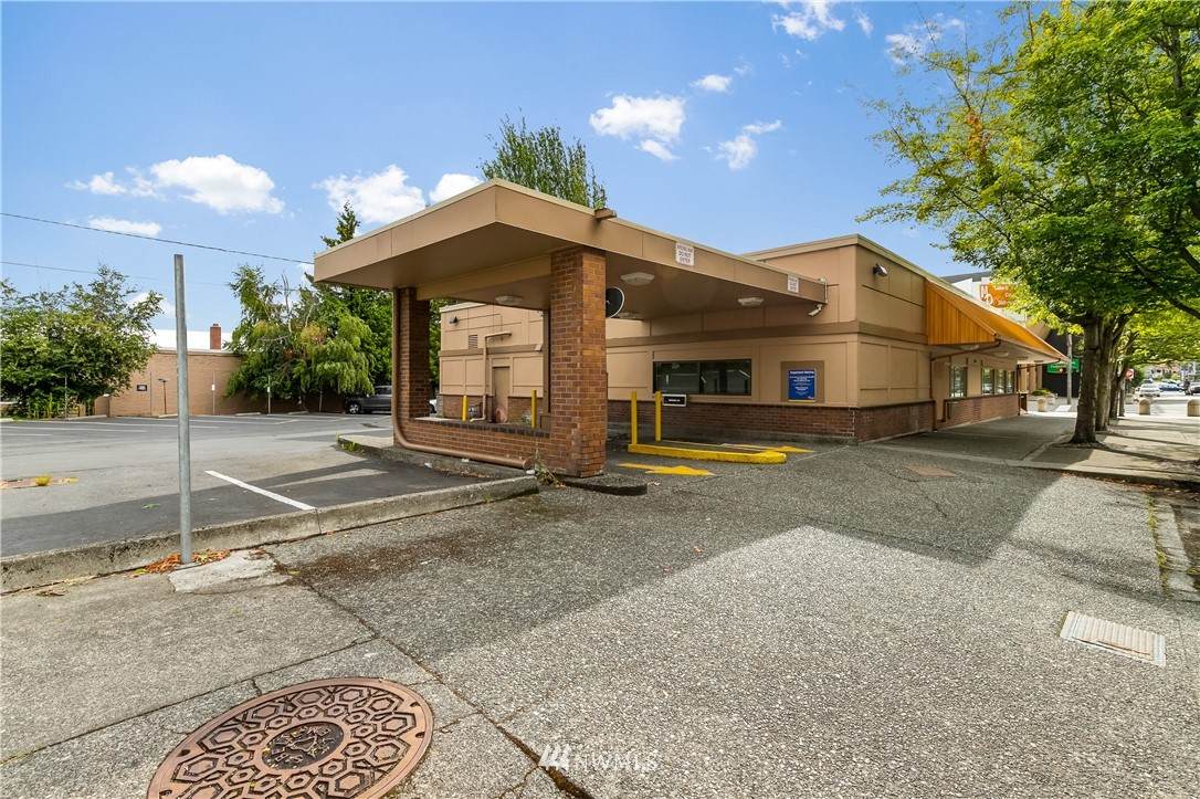 1501 Cornwall Avenue - Photo 1