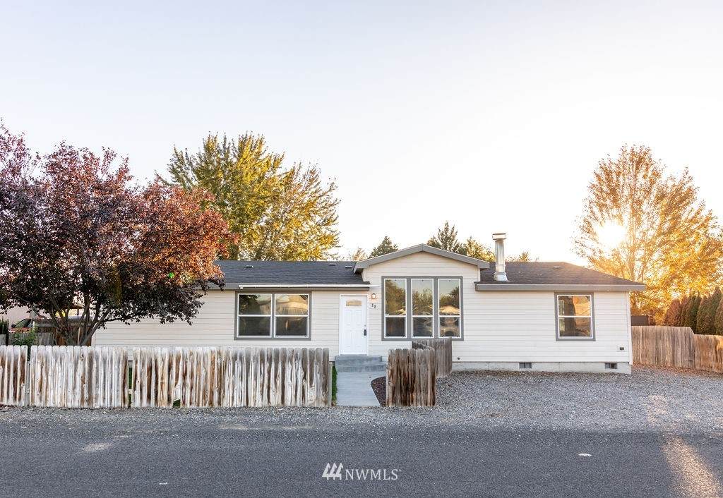 88 Columbia Rd - Photo 1