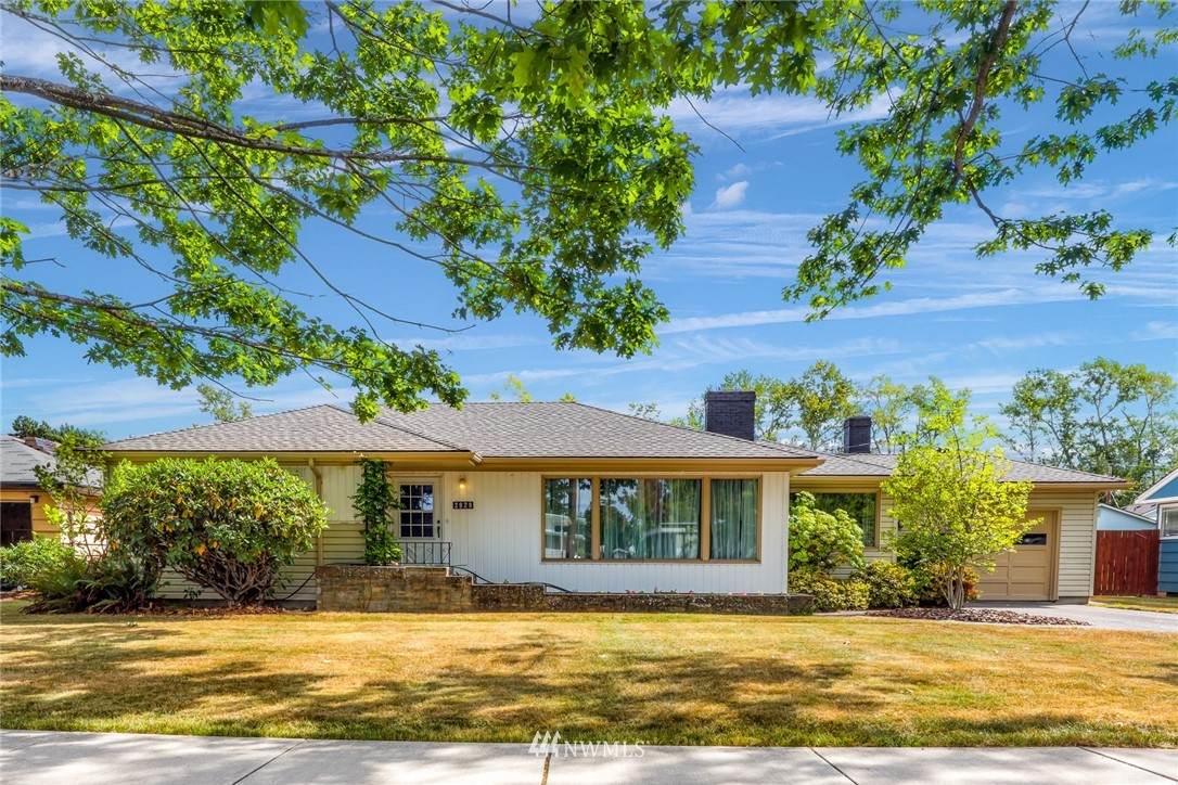 2928 James Street - Photo 1