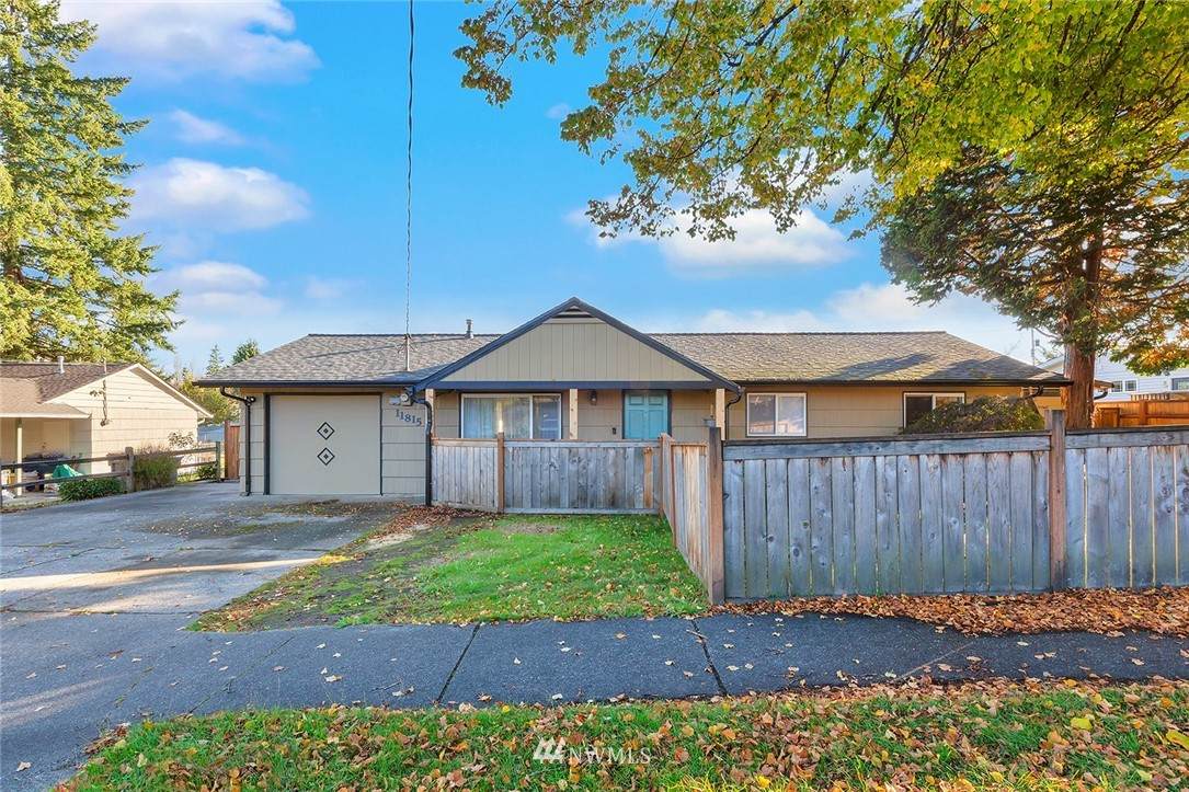 11815 168th Street - Photo 1