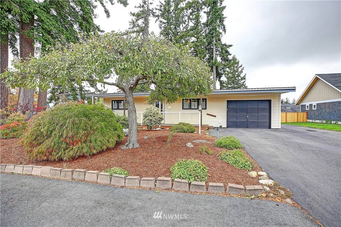 275 Prestwick Drive - Photo 1