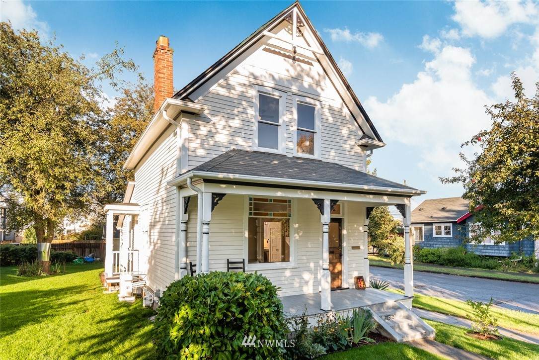 832 Steele Street - Photo 1