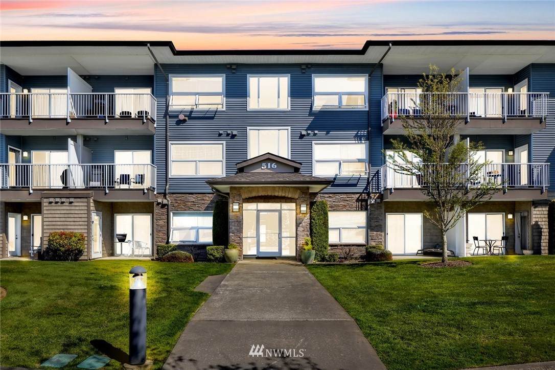 516 Darby Drive - Photo 1