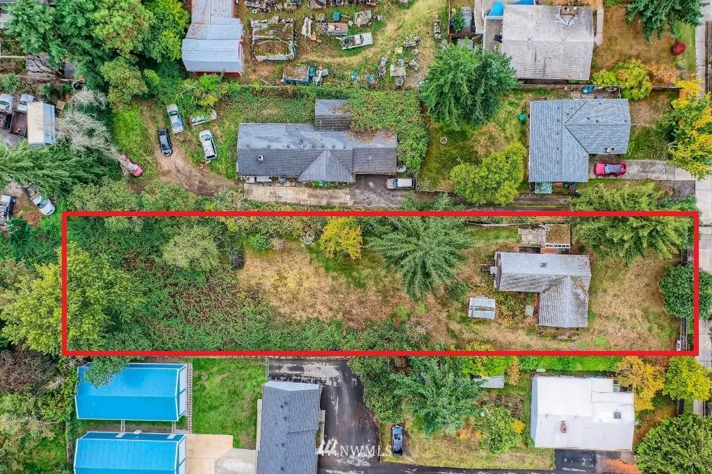 13922 4th Avenue - Photo 1