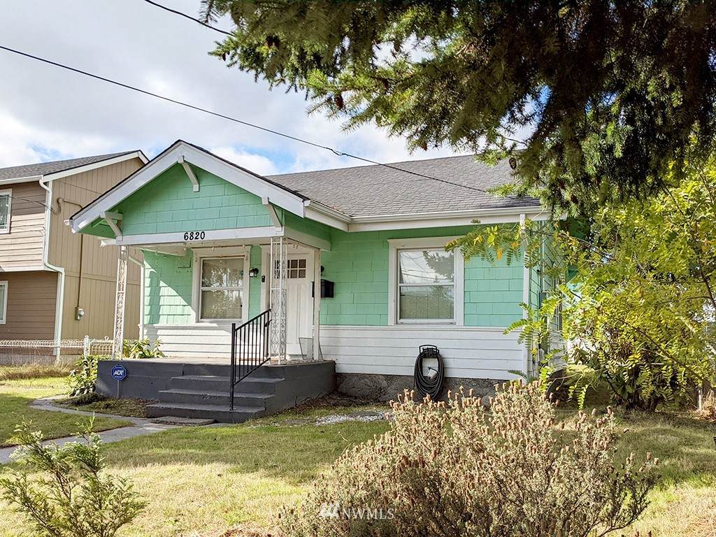 6820 Puget Sound Avenue - Photo 1