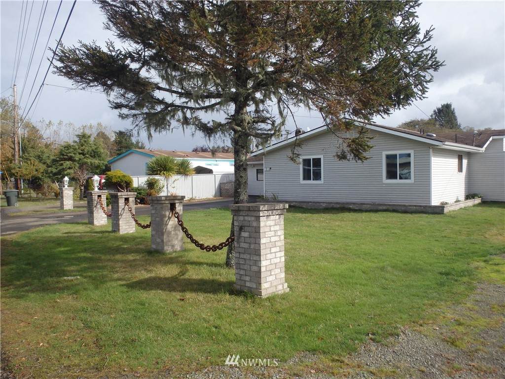 1516 Washington Avenue - Photo 1