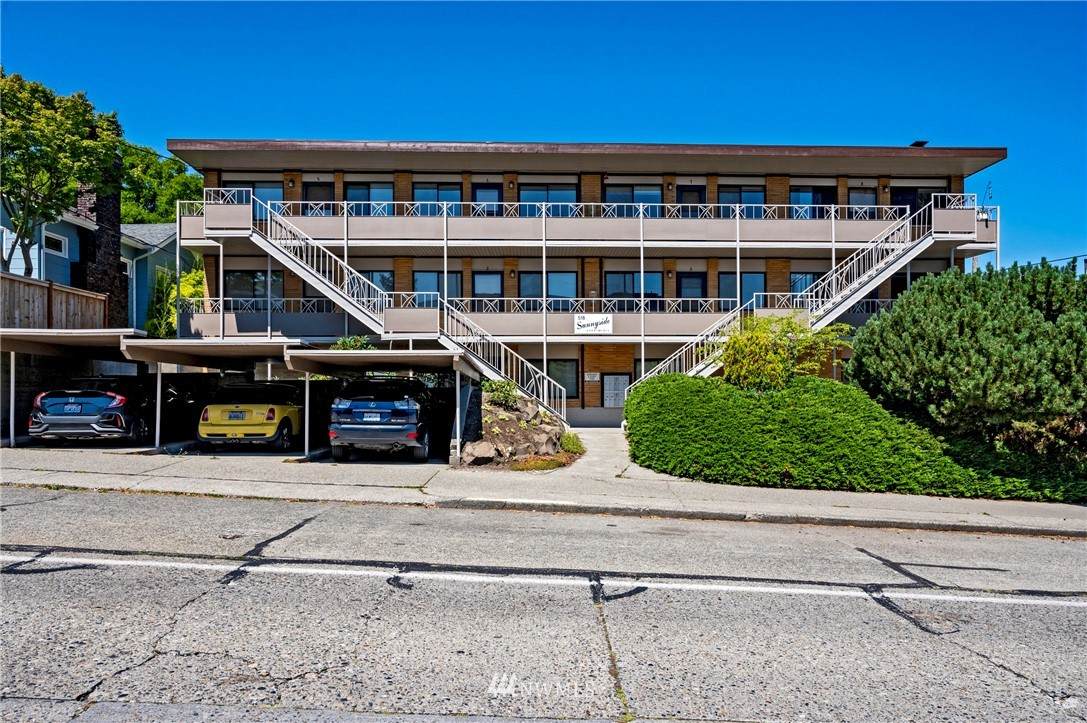 518 43rd Street - Photo 1