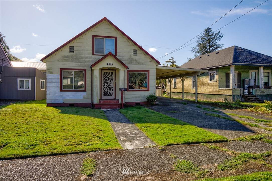 2824 Pacific Avenue - Photo 1