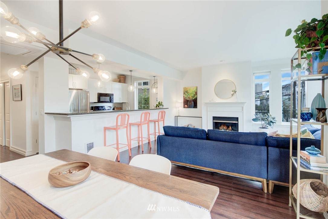 3217 Eastlake Avenue - Photo 1