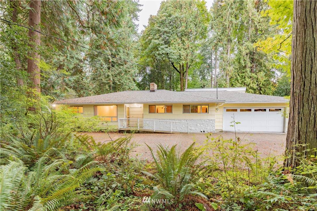 2943 Laurel Road - Photo 1