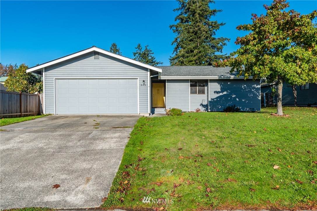 848 NW Hiyu Drive - Photo 1