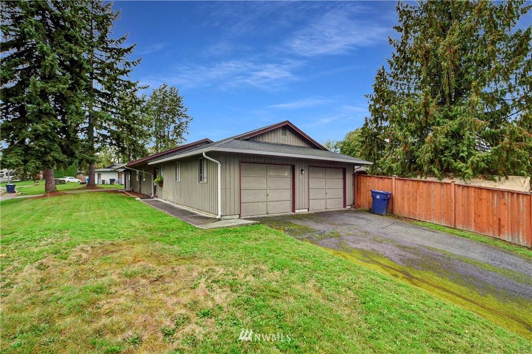 532 97th Drive - Photo 1