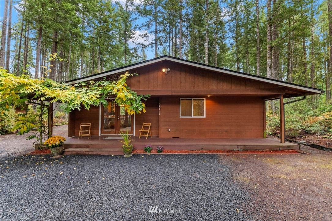 12832 Burchard Dr - Photo 1